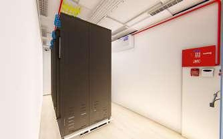 Rack instalado — Smart Shelter MDC